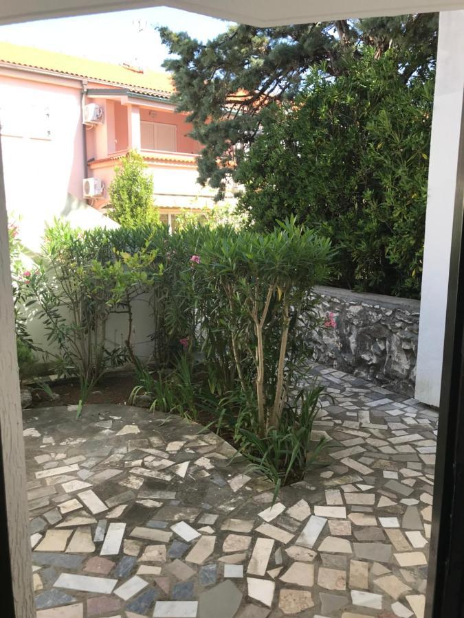 Gajac Apartment Sara M מראה חיצוני תמונה
