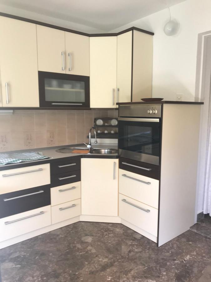Gajac Apartment Sara M מראה חיצוני תמונה