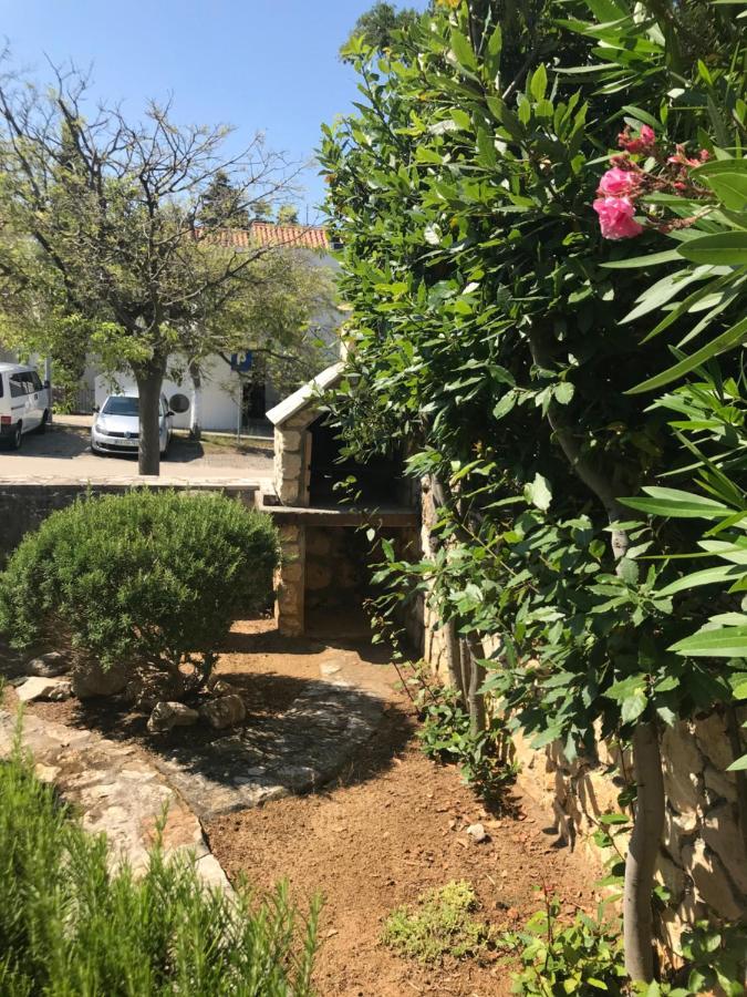 Gajac Apartment Sara M מראה חיצוני תמונה