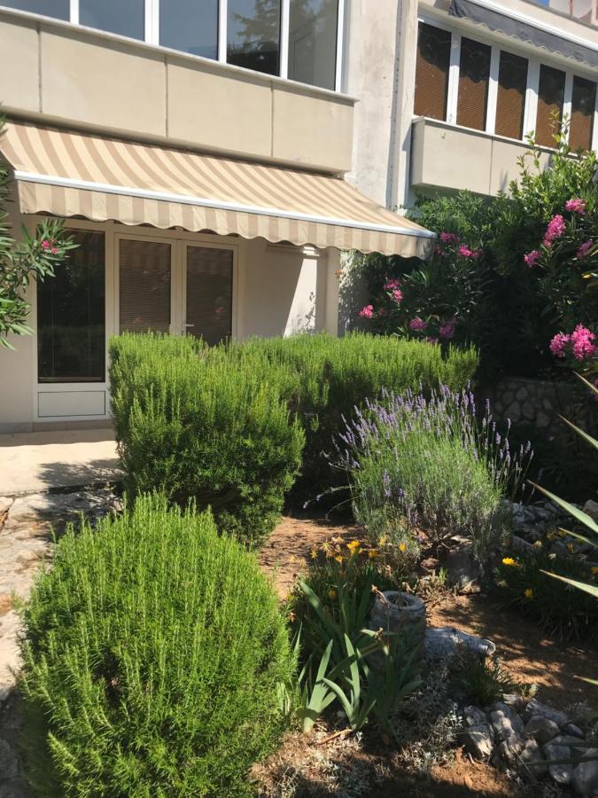 Gajac Apartment Sara M מראה חיצוני תמונה